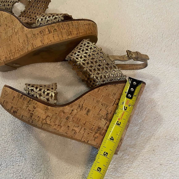 Tory Burch Shoes Tory Burch Metallic Perforated Daisy Wedge size 7. Like new. - Picture 6 of 7